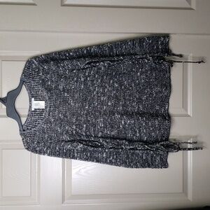 American eagle side lace up tie long sleeve scoop neck sweater size Medium